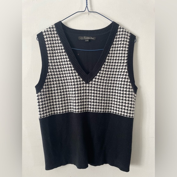 studio mode Sweaters - Sabina Black and White Houndstooth Sweater Vest